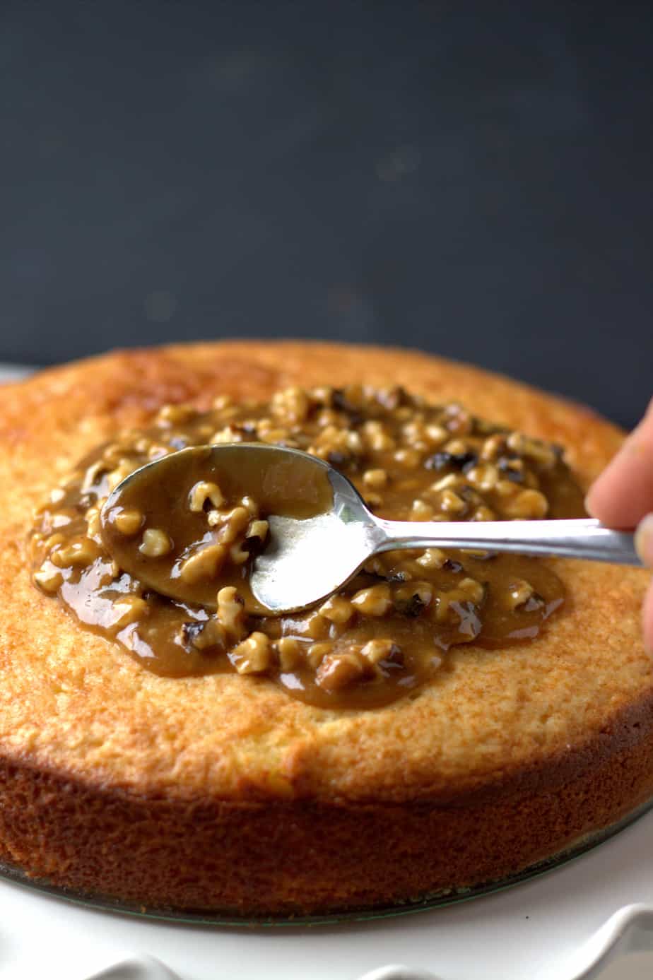 Cake with Praline Topping