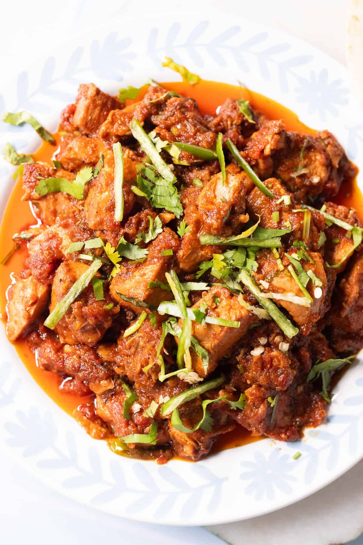 boneless chicken bhuna with green chilies and cilantro