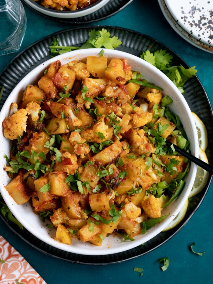 Pakistani Aloo Gobi Sabzi