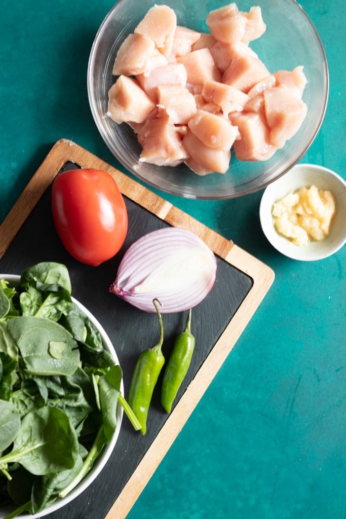 Fresh ingredients for Palak Chicken