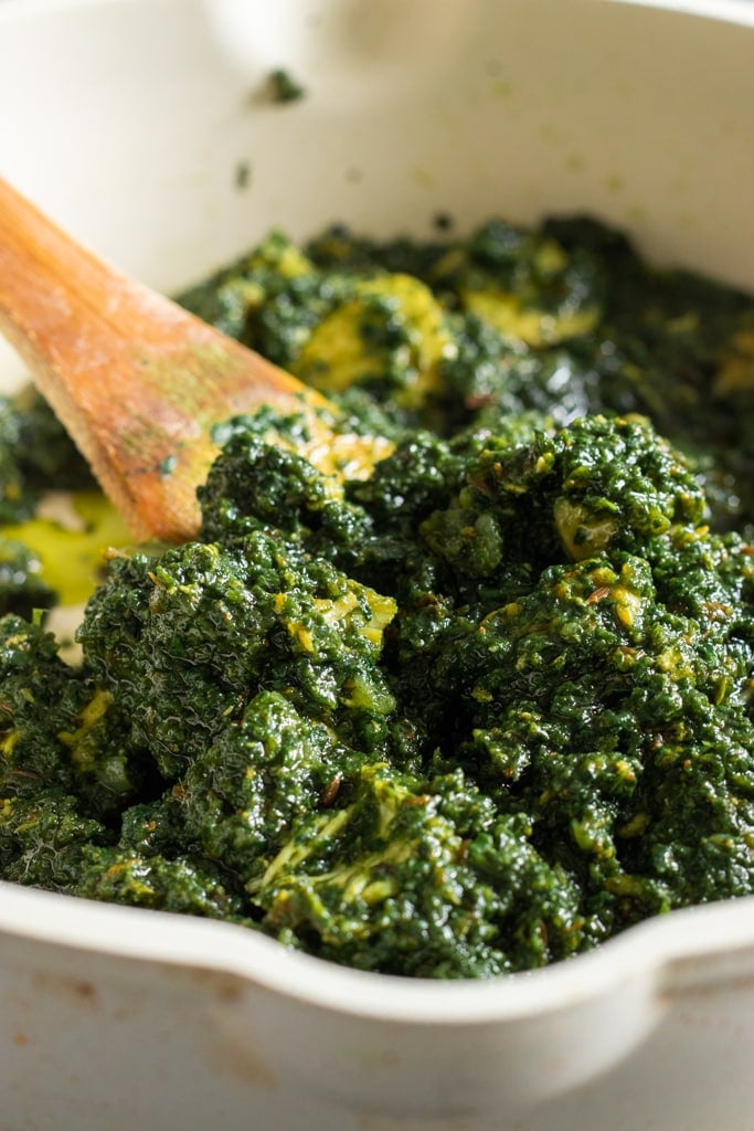 Murgh Palak in a pot