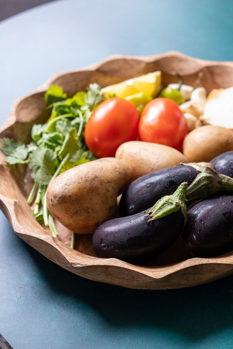 Baingan Aloo ingredients
