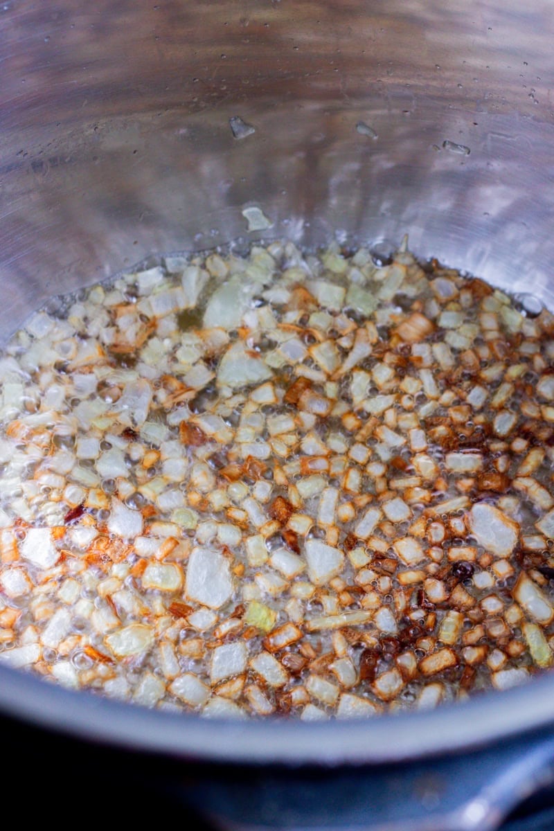 onions caramelizing in the instant pot